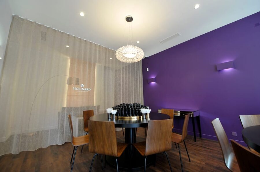 Nice: Discovery Perfume Workshop - Mixing and applying your personal formula