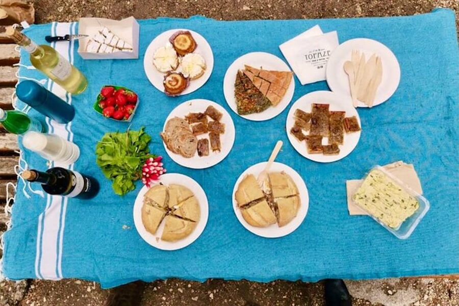 Nice: Food and Wine Old Town Guided Walking Tour - Olive oil, wine, and the French-Italian border