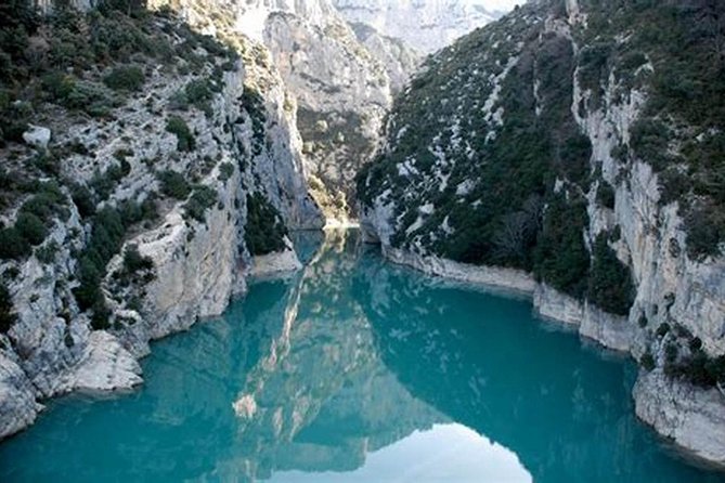 Nice: Gorges of Verdon and Fields of Lavender Tour - Lake Sainte-Croix and the water below