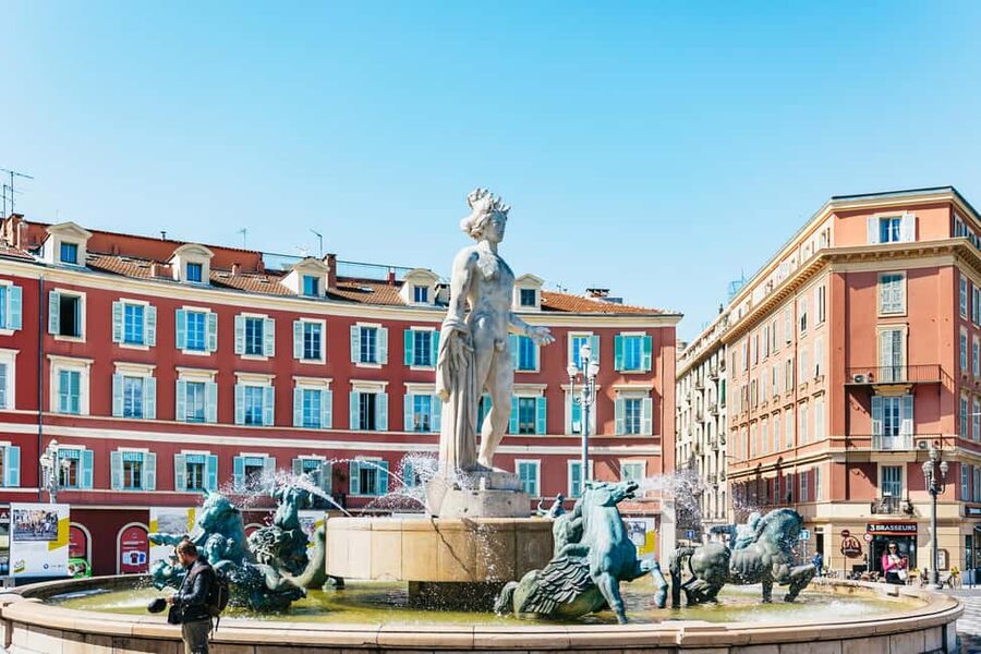 Nice: Old Town & Castle Hill Informative Guided Walking Tour - Start by the sea at the Centenary Monument