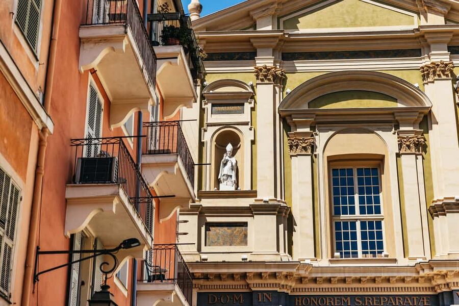 Nice: Old Town & Castle Hill Informative Guided Walking Tour - Who should book this Nice walking tour?