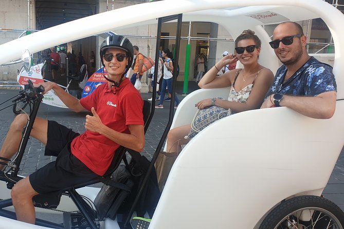 Nice: Visit of Nice by electrically assisted bike taxi 1 hour. - Starting at Place Massena