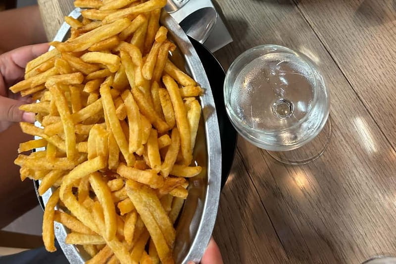 No Diet Club : Bordeaux Food Tour in Bordeaux center ! - Booking details that matter