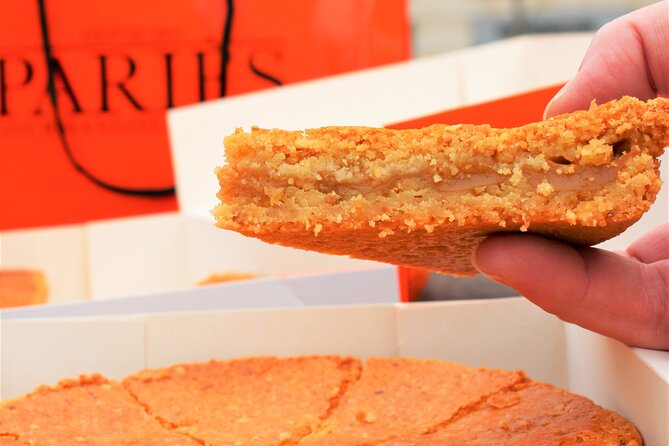 NO DIET CLUB - Unique food tour in Bordeaux ! - Walking from the market toward central Bordeaux