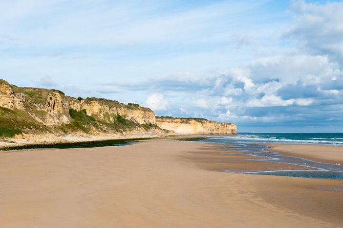 Normandy D-Day Beaches and American Cemetery Day Trip from Paris - The guides can make or break the experience