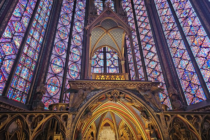 Notre Dame Outdoor Walking Tour and Entrance to Sainte Chapelle - Starting beside Notre-Dame on Île de la Cité