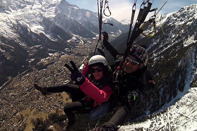 paragliding discovery flight - Aerial footage from the sky