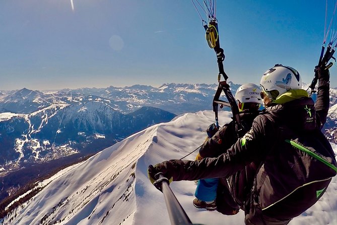 Paragliding Tandem Flight over the Alps in Chamonix - The safety briefing and first steps