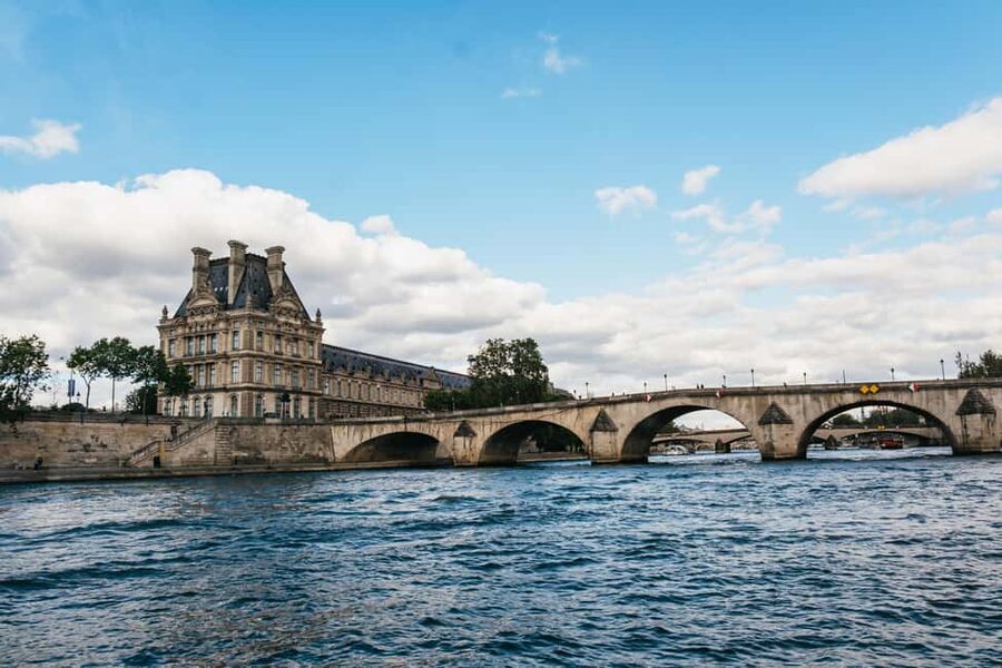 Paris : 3-Course Gourmet Dinner Cruise on Seine River - The three-course dinner and drink choices