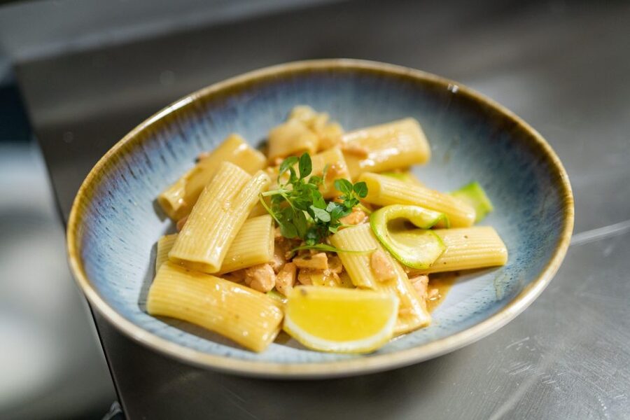 Paris: 3-Course Italian Meal Seine Cruise - Should you book Trattoria en Seine?