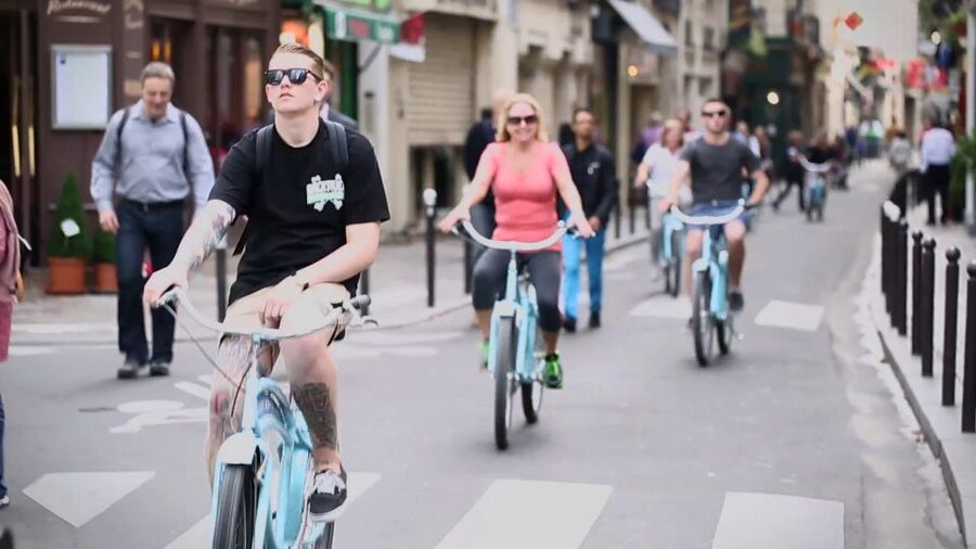 Paris 4-Hour Bike Tour: Off the Beaten Path - Starting at Saint-Michel Fountain