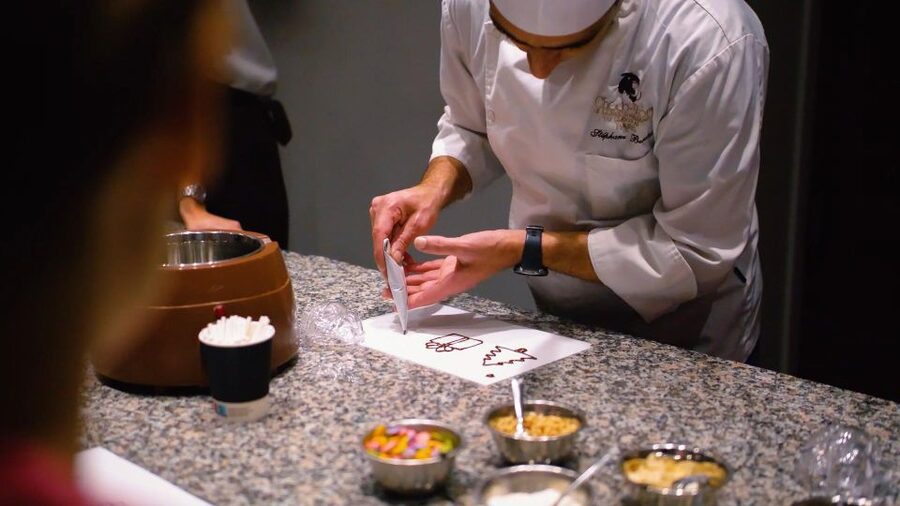 Paris: 45-minute Chocolate Making Workshop at Choco-Story - Key points at a glance