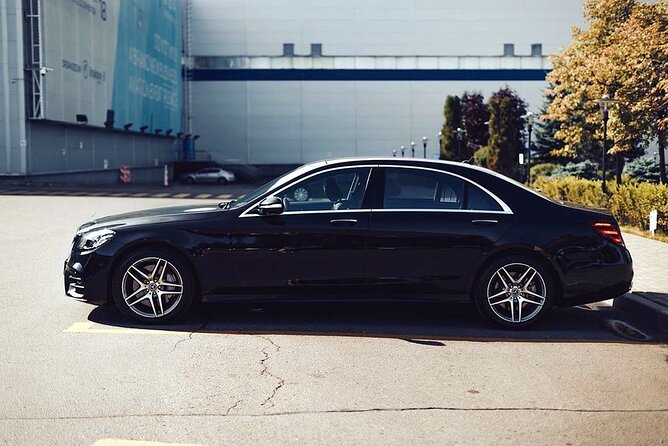 Paris Airport Transfer Service - The vehicle you can expect