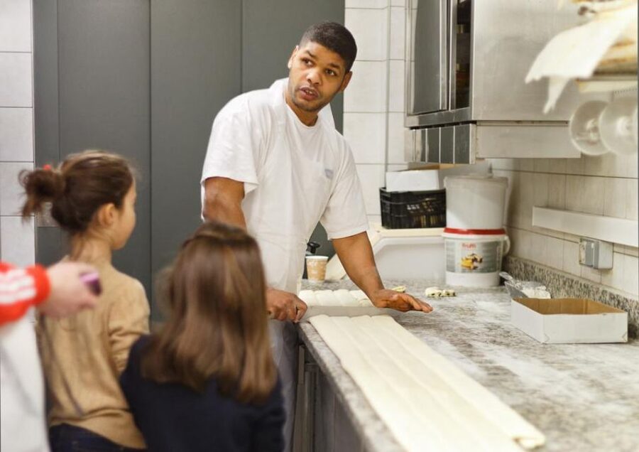 Paris: Behind the Scenes Bakery Tour with Breakfast - Price, timing, and practical comfort