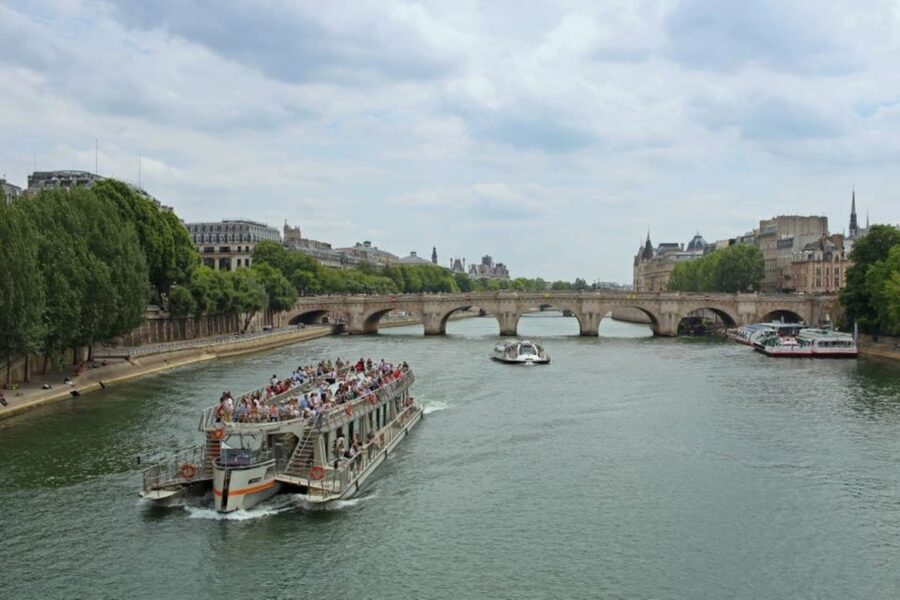 Paris: Catacombs, Audio Guide, and River Cruise Option - FAQ