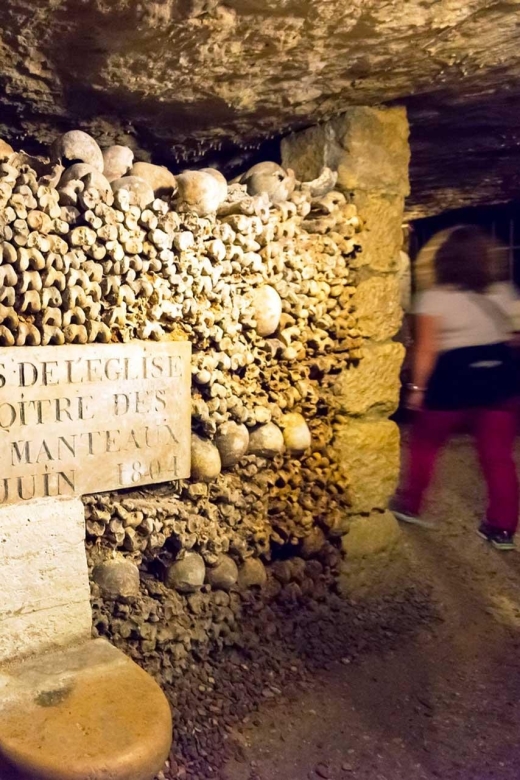 Paris: Catacombs Ticket and Seine River Cruise - The Stairs, Temperature, and Tight Spaces