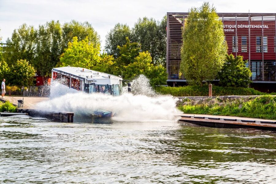 Paris: City and River Seine Tour on an Amphibious Bus - FAQ