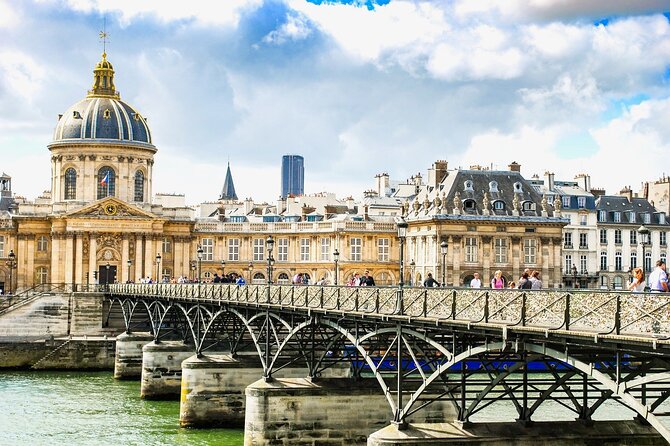 Paris City Center Free Walking Tour (Tip-Based) - Pace, comfort, and group size