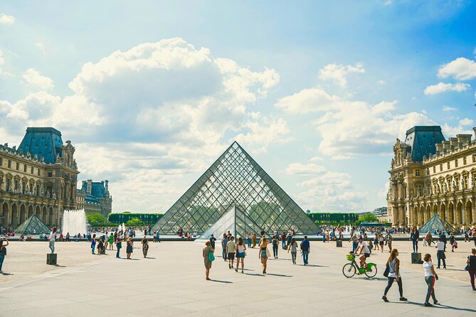 Paris City Center Free Walking Tour (Tip-Based) - Saint-Michel, wartime Paris, and Henri IV