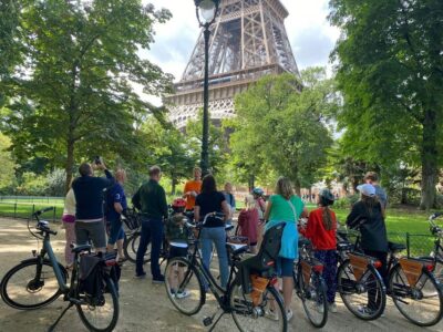Paris: City Highlights Bike Tour