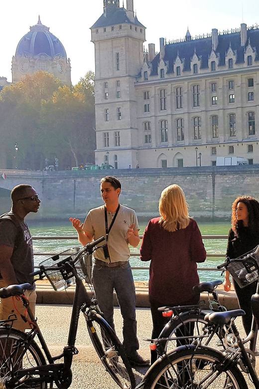 Paris: City Treasures Bike Tour - What the cycling itself is like