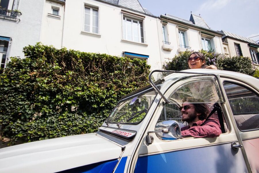 Paris: Classic Sites Tour by Vintage Citroen 2CV - The Louvre and the Seine