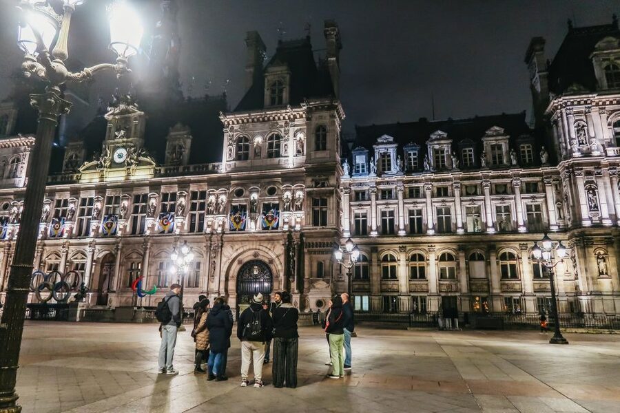 Paris: Dark History and Ghostly Guided Walking Tour - The Conciergerie and punishment in old Paris