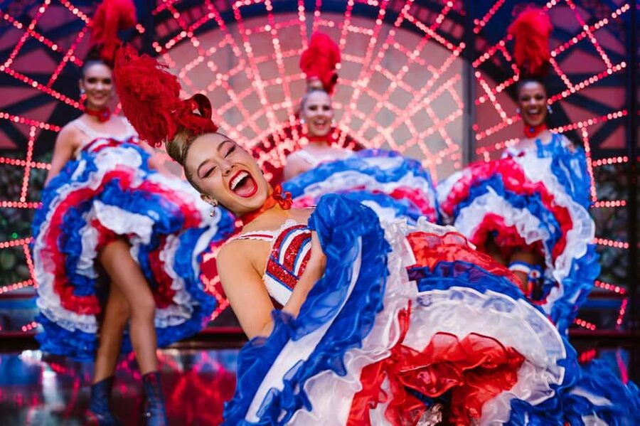Paris: Dinner Show at the Moulin Rouge - The French dinner and champagne package