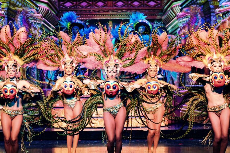 Paris: Dinner Show at the Moulin Rouge - Féerie, the main cabaret production