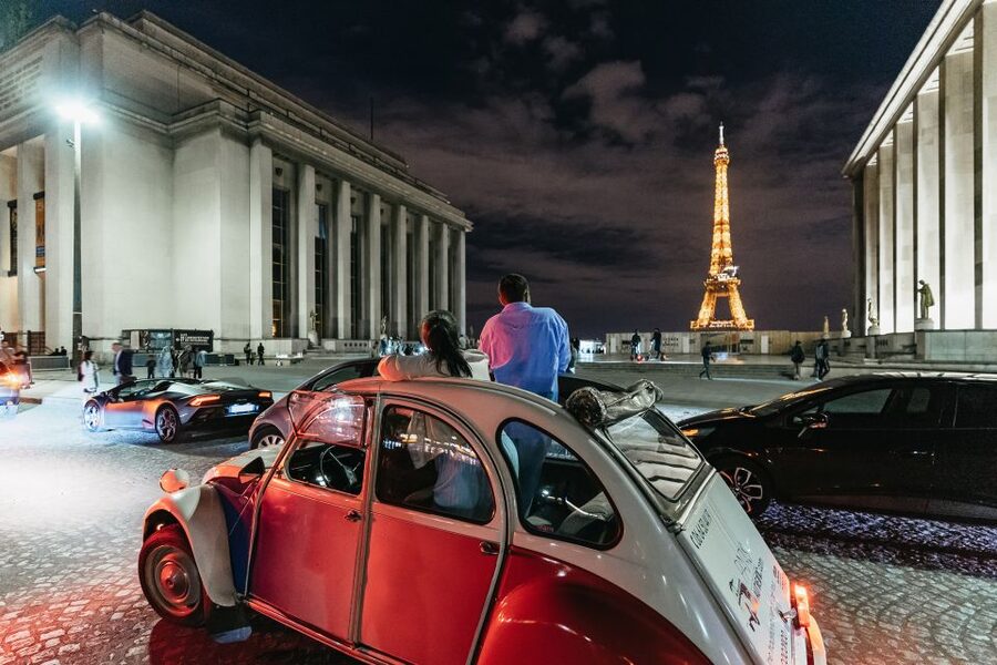 Paris: Discover Paris by Night in a Vintage Car with a Local - The Louvre, Notre Dame, and the islands of Paris