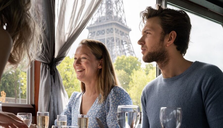 Paris: Early Evening Dinner Cruise on the River Seine - What arrives on your plate