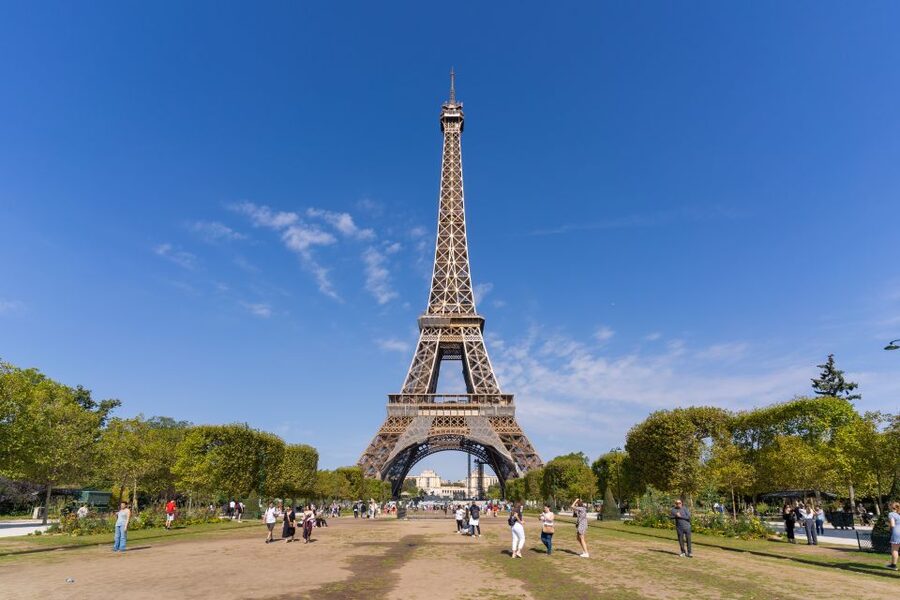 Paris: Eiffel Tower 2nd Floor or Summit Access - Going higher to the summit