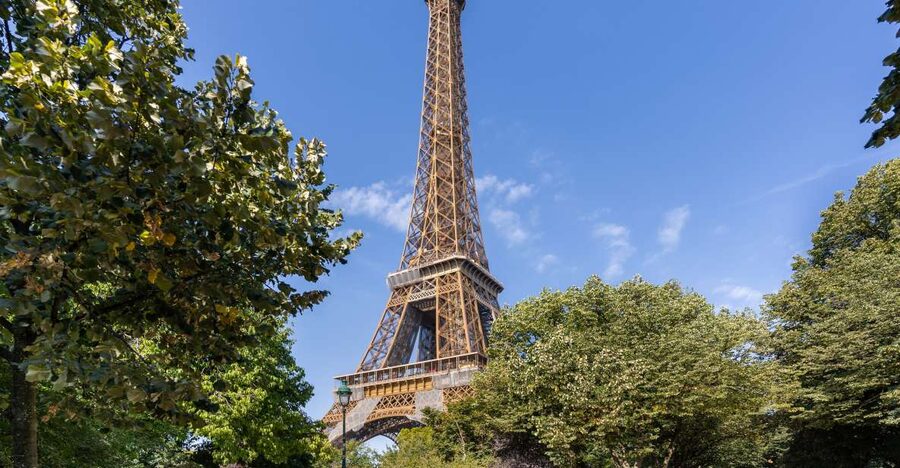 Paris: Eiffel Tower 2nd Floor or Summit Access - Free time above Paris