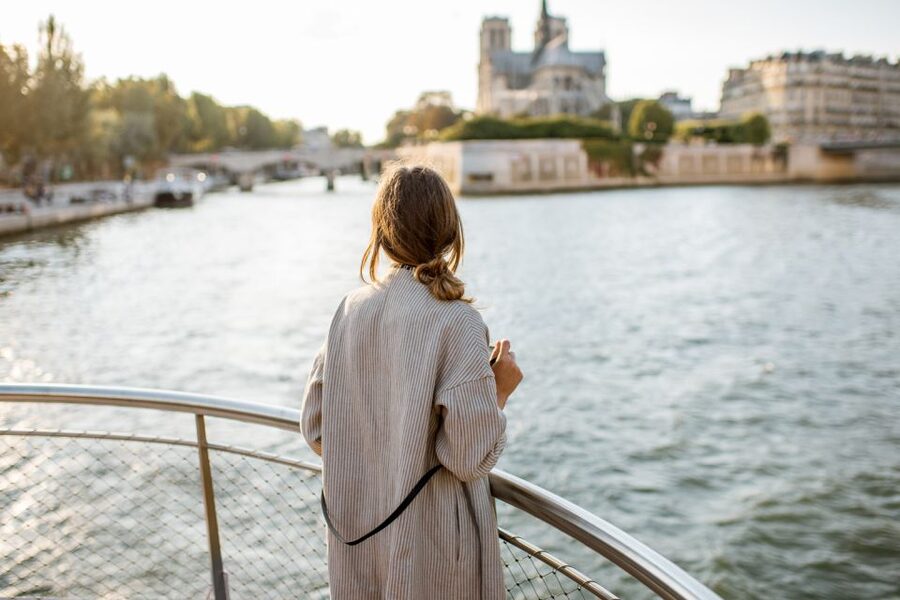 Paris: Eiffel Tower Access and Seine River Cruise - What you see from the Seine