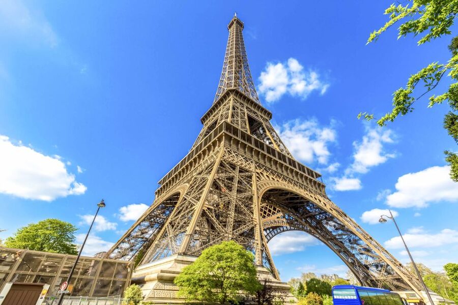 Paris: Eiffel Tower Access by Elevator & Seine River Cruise - Planning an evening visit