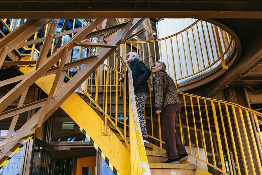 Paris: Eiffel Tower Fully Guided Tour with Summit Option - Who will enjoy this tour most?