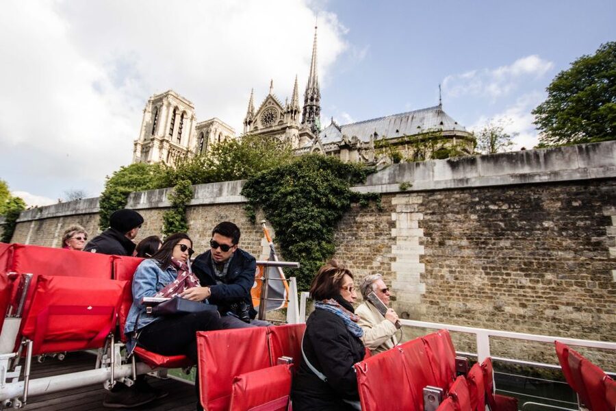 Paris: Eiffel Tower Hosted Tour, Seine Cruise and City Tour - Is $116 good value?