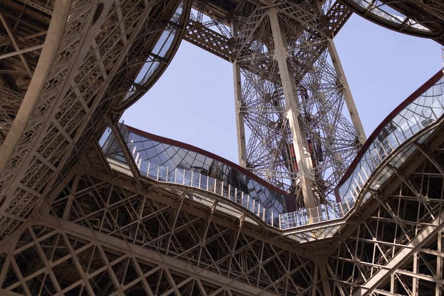 Paris: Eiffel Tower's Madame Brasserie 3-course lunch 12:00 - Choosing between the two three-course menus