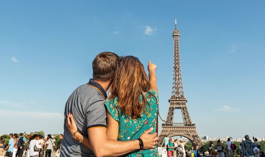 Paris: Eiffel Tower Tickets and City Bus Tour - Trocadero and the Eiffel Tower reveal