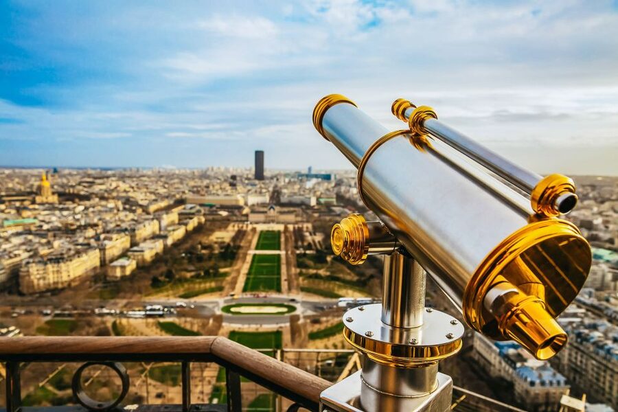 Paris: Eiffel Tower Tour with Summit or 2nd Floor Access - Getting through security and into the elevators