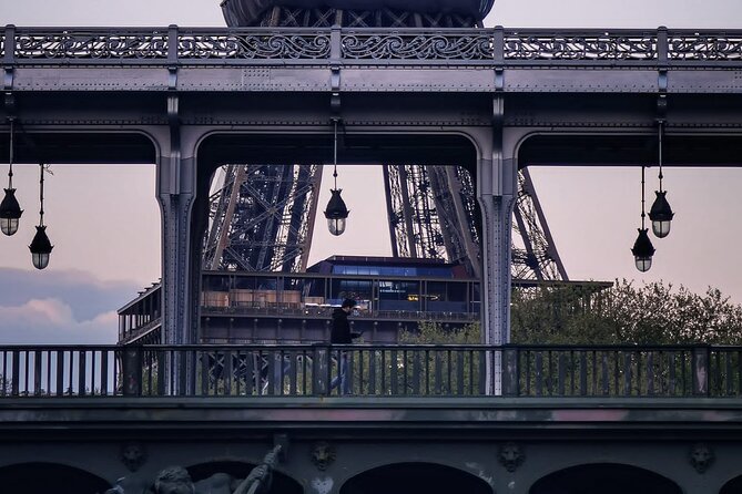 Paris en Scene 3 Course Seine River Dinner Cruise - From Bir-Hakeim to the Eiffel Tower