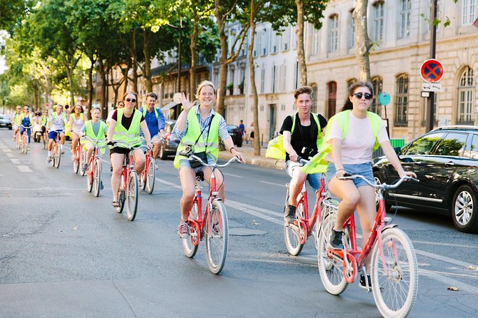 Paris Evening Snapshot Bike Tour - Why an evening bike ride works so well in Paris