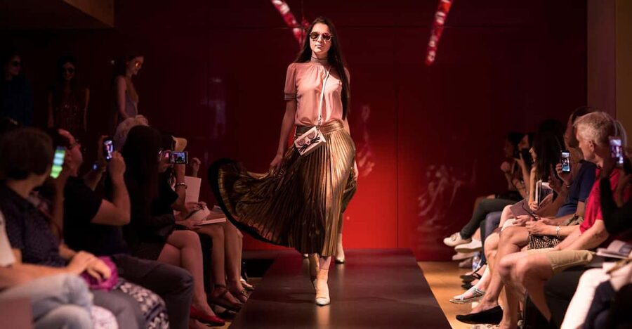 Paris: Fashion Show at Galeries Lafayette Haussmann - A practical plan for your visit