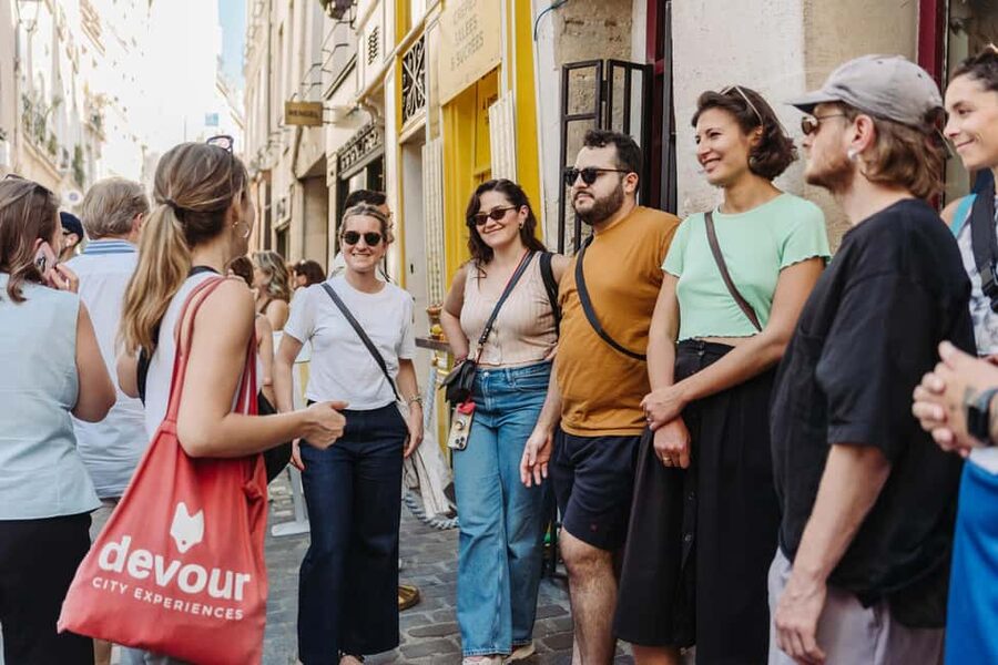 Paris: Food and Wine Tasting Walking Tour in Le Marais - Chocolate and macarons from Jean-Paul Hévin