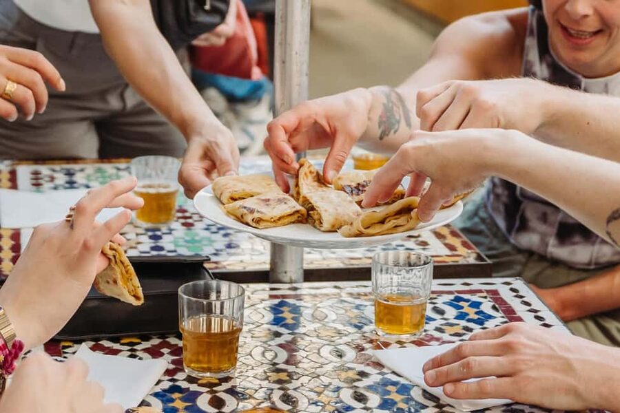 Paris: Food and Wine Tasting Walking Tour in Le Marais - Finishing with artisan cheese and natural wine