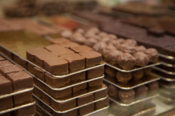 Paris French Sweets Tasting Tour with Pastries and Chocolates - The guide is the main ingredient