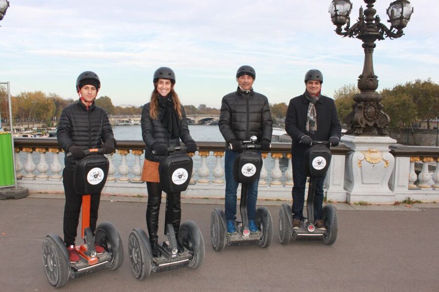 Paris: Guided Segway Tour - Champs-Élysées, Concorde, and the Arc de Triomphe