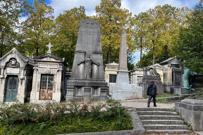 Paris: Haunted Père Lachaise Cemetery Guided Tour - The first part of the walk: famous graves with real human stories