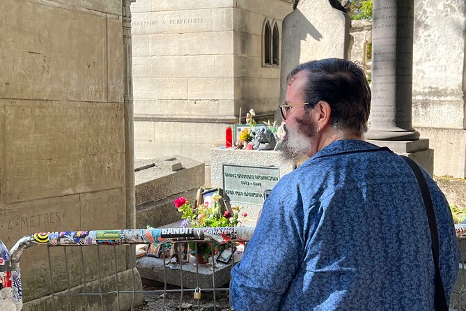 Paris: Haunted Père Lachaise Cemetery Guided Tour - Why the guide matters so much