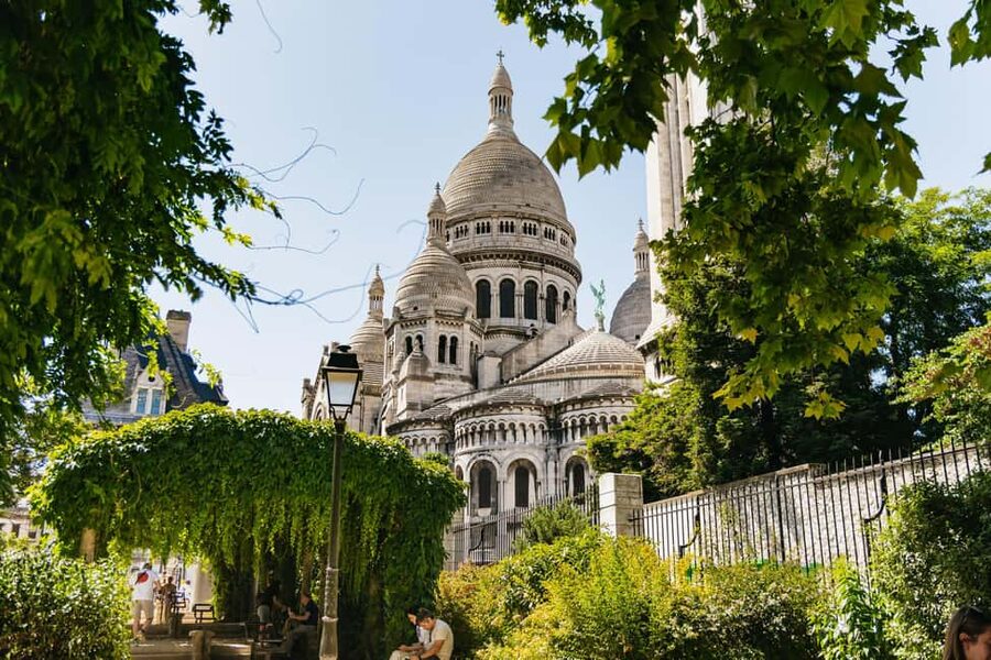 Paris: Hidden Gems of Montmartre with Local Guide - Key points to know before booking